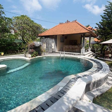 Готель D'Kubu Legian Екстер'єр фото